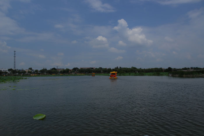 ˮ��һɫ���̲�ʎ����С���x��߅Խ��Խ�h(yu��n)��